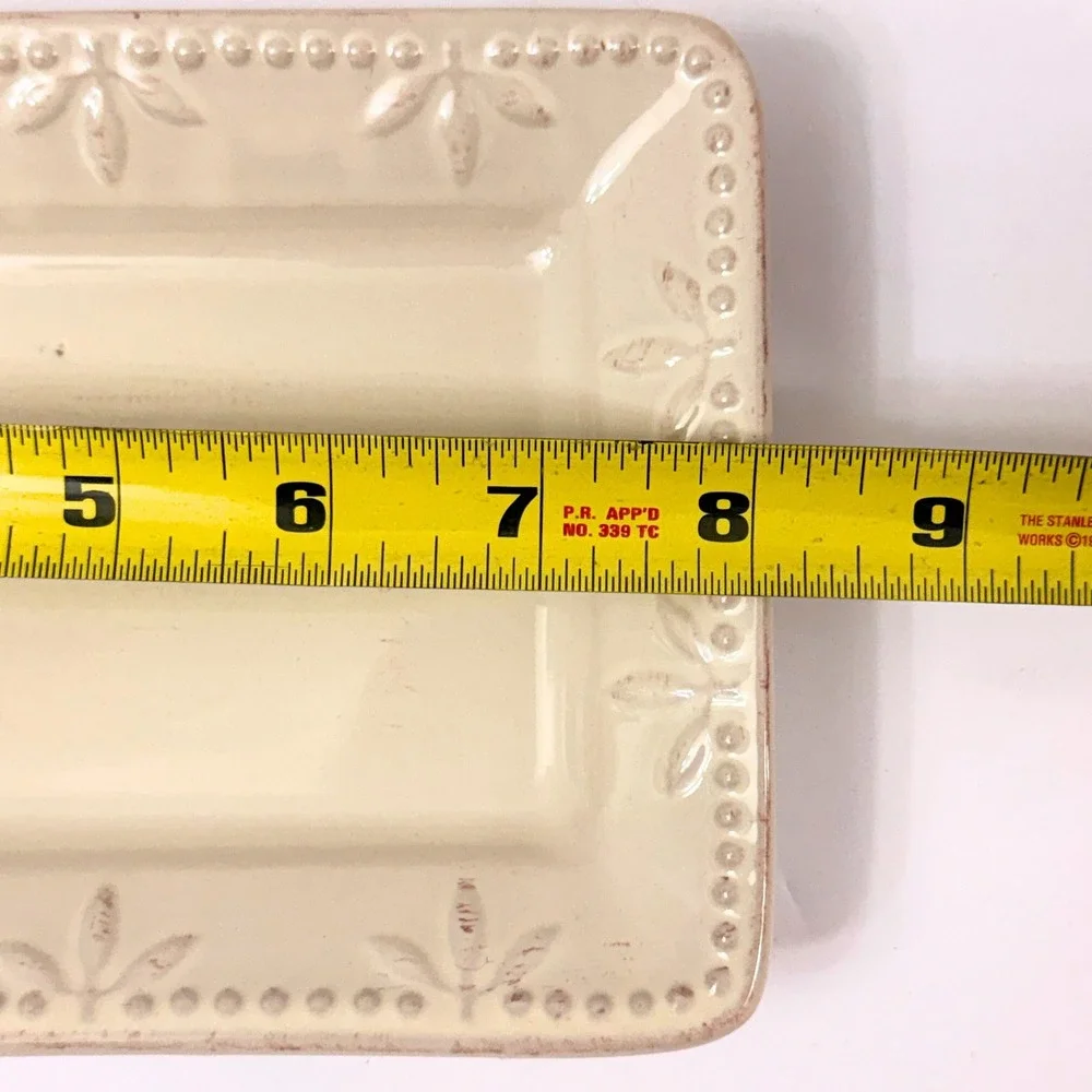 Sorrento Signature Embossed Cream Serving Platters Set 2 11.75" & 8.5" - Picture 10 of 11